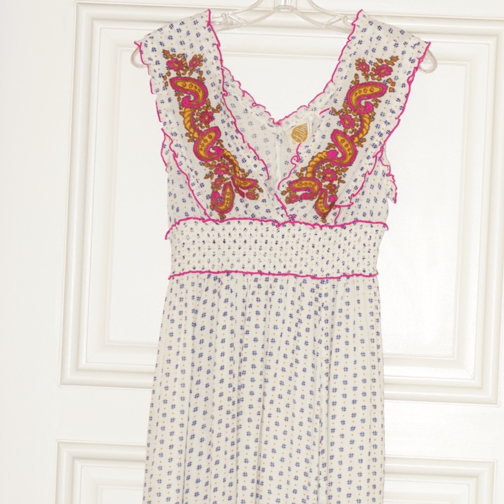 Beautiful embroidered Anthropologie dress